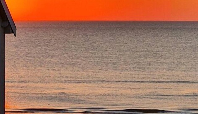 Super studio 4 people, facing the sea, close to the beach + parking.