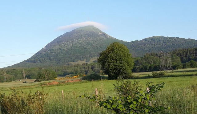 SUPER T3 APARTMENT ON THE TERRACES OF THE AUVERGNE VOLCANOES