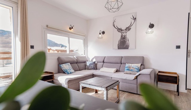 Superb 16/18 person apartment with sauna, at the foot of the chairlift, WiFi, table soccer