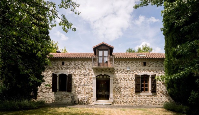 Superb 19th C. Farmhouse in extensive grounds, near Pyrenées, Pau and Lourdes