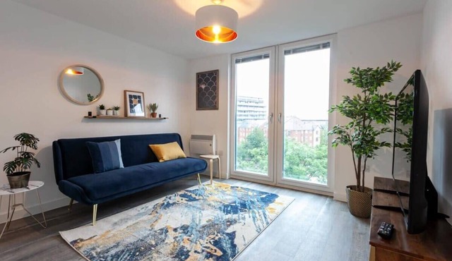 Superb 2 Bed Apartment, 5min to Old Trafford