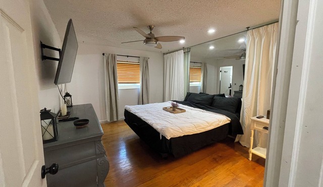 Superb 2bed, 2bath cottage with AC and pool in Palm Harbor