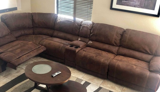 Superb 3-bedroom condo with AC in vibrant Las Vegas