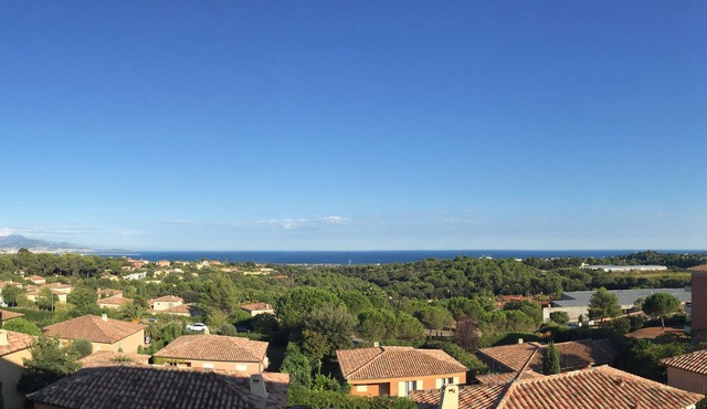 Superb 3 rooms, loggia with sea view