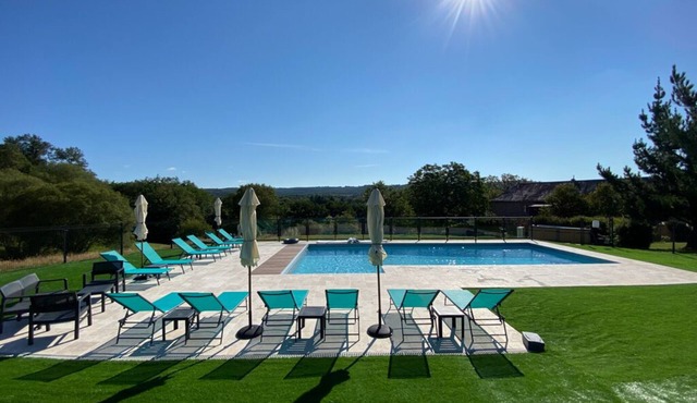 Superb 4 Bedroom House, sleeping up to 6 Adults and 4 Children, fully equipped.