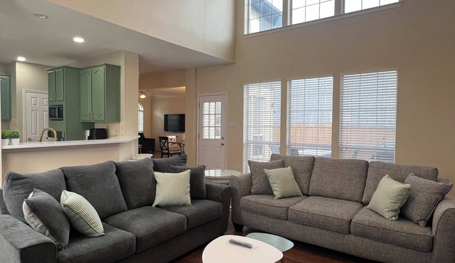 Superb 4-bedroom house on George Bush Tpk, Carrollton