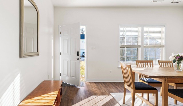 Superb 4-bedroom house with AC in vibrant Raleigh