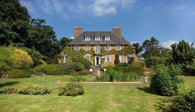 Superb 5 Bedroom, Grade II Arts and Craft Style House with extensive gardens