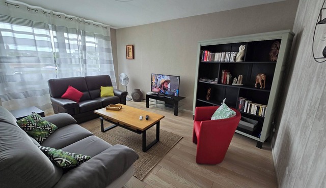 Superb 72m2 apartment in quiet, pleasant residence.