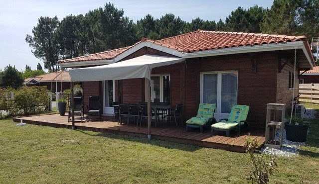 Superb 8-person villa with 2 indoor/outdoor pools, sauna and Jacuzzi