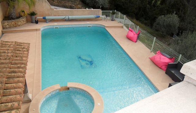 Superb air-conditioned villa - Breathtaking view - Swimming pool, Jacuzzi