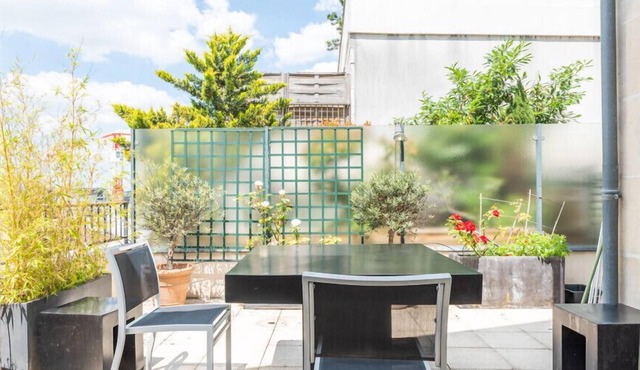 SUPERB apartment at the gates of PARIS