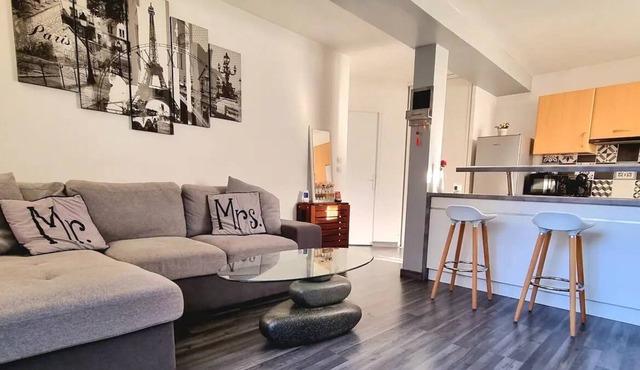 Superb apartment with garden near Versailles