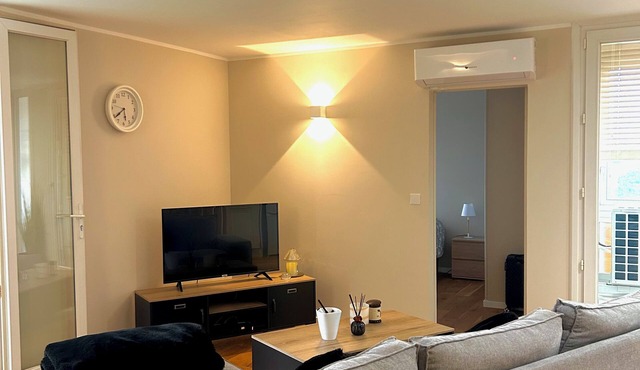 SUPERB APARTMENT WITH LOGIAS