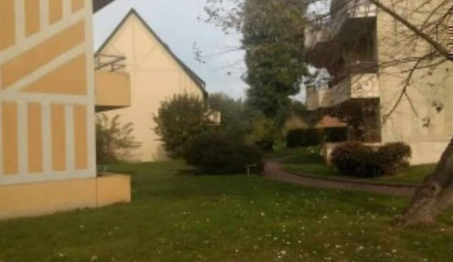 Superb apartment near Deauville with swimming pool