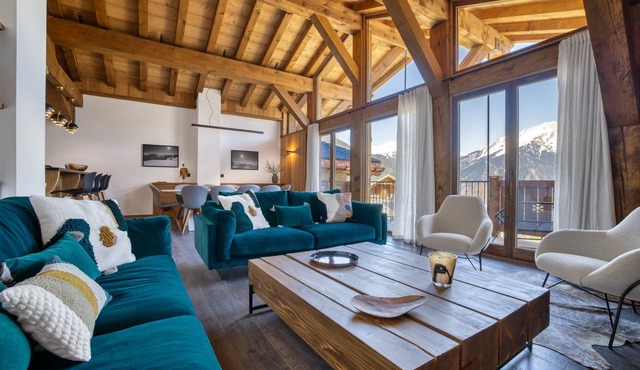 Superb apartment*, triple exposure, top floor, Courchevel Le Praz
