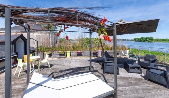 Superb Apartment with Terrace and View of the Loire Confluence