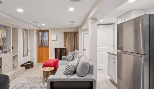 Superb apartment with AC in vibrant Washington