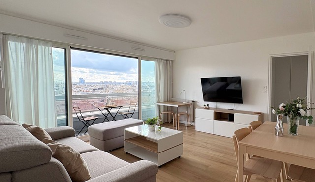 Superb apartment with balcony Paris 20