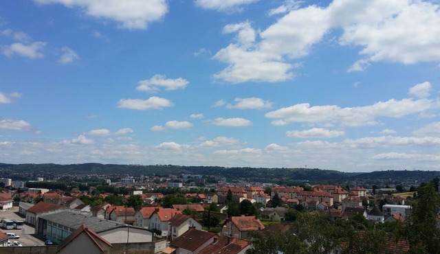 SUPERB APARTMENT WITH BALCONY