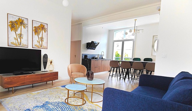 Superb apartment with views of the Loire for 10 people