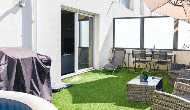 Superb apartments with private garage, terrace and swimming pool