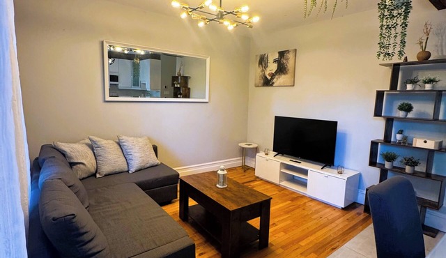 Superb, bright 4 ½ rooms in the heart of Hochelaga-Maisonneuve.