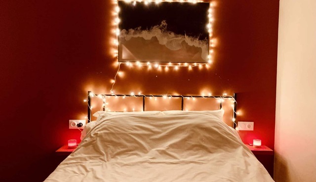 Superb cocoon with balneotherapy bath in the room in south of France