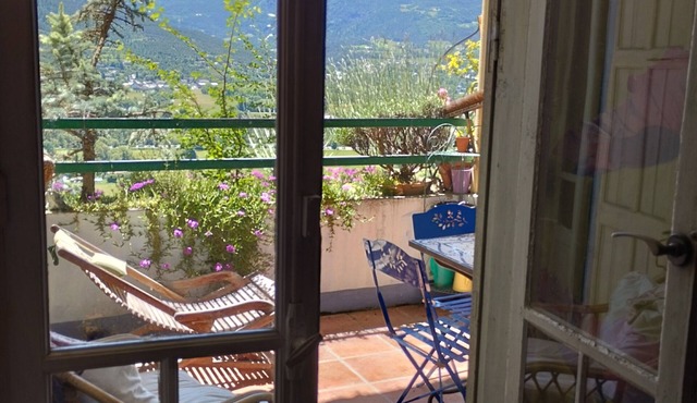 Superb, comfortable apartment with view in Embrun