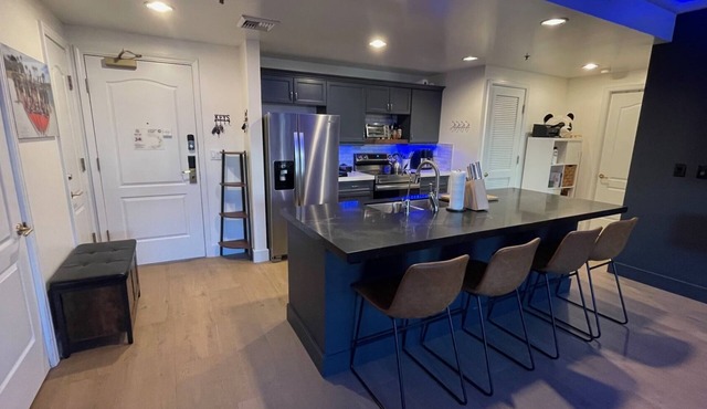 Superb condo in beautiful Lake Las Vegas