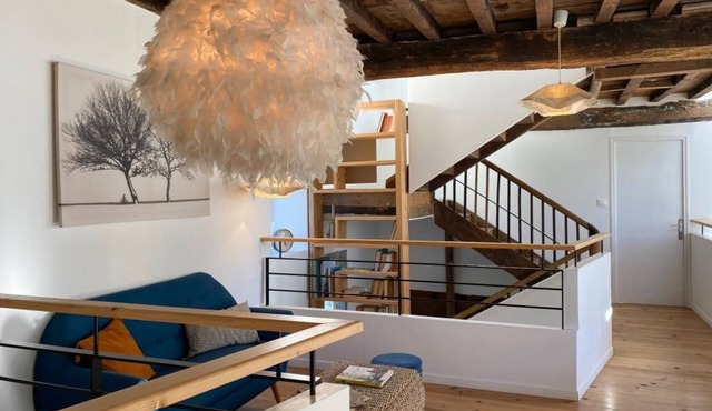 Superb contemporary gîte at the foot of the mountains, fireplace, wifi, barbecue