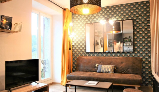 Superb cozy and modern apartment between the port and the city center