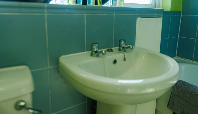 Superb Dwelling! Fast Wifi, Parking, Patchway