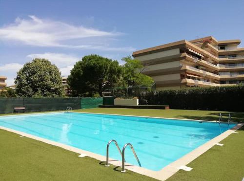 Superb flat in a residence Collines d'Estanove