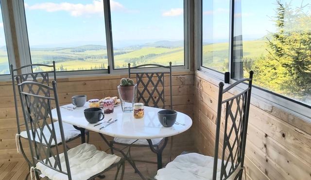 Superb 52m2 apartment not overlooked with 25m2 loggia.