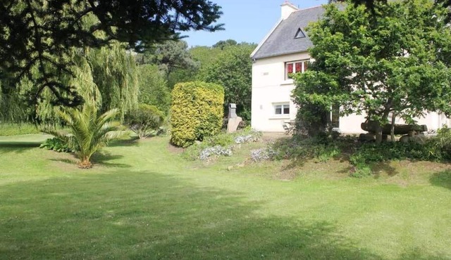 Superb ground floor, sea view, near Perros Guirec in, the pink granite coast