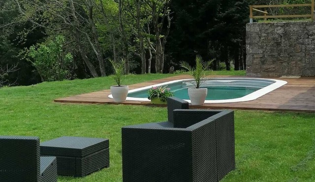 Superb guest house with heated pool on the heights of Lamastre.