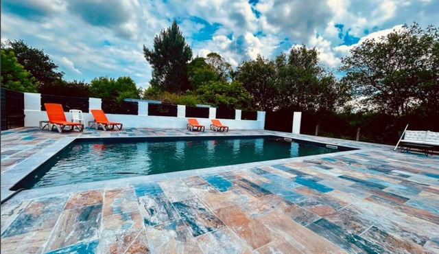 Superb Heated Pool Villa Near Ocean Lake