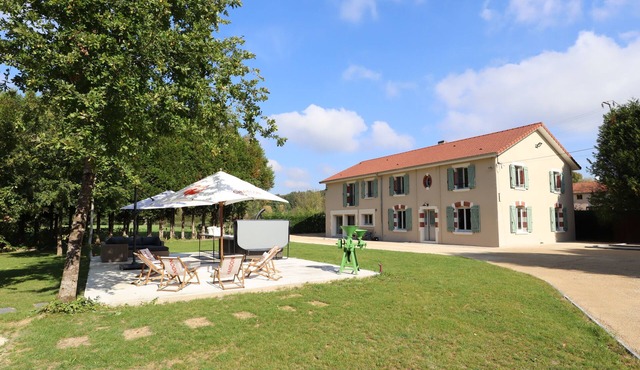 Superb house with bubble bath and pool table