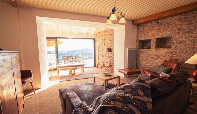 Superb House with large private and panoramic terrace, in medieval village