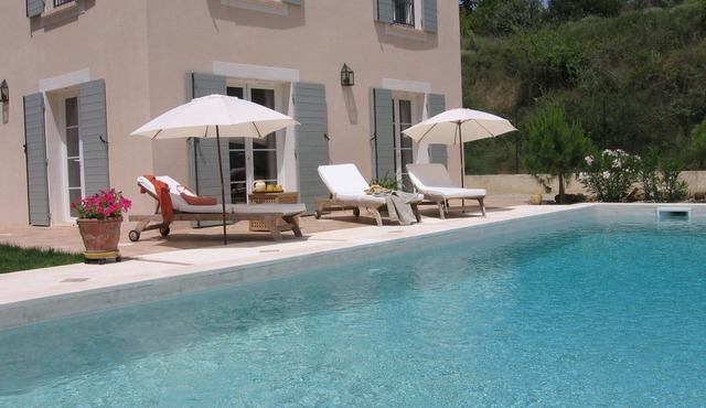 Superb house with pool near Pézenas.