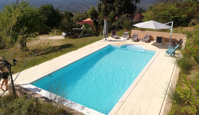 Superb house with private pool in the heart of nature