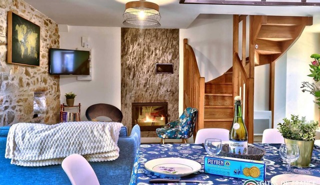 Superb "L'aber" gîte overlooking the river