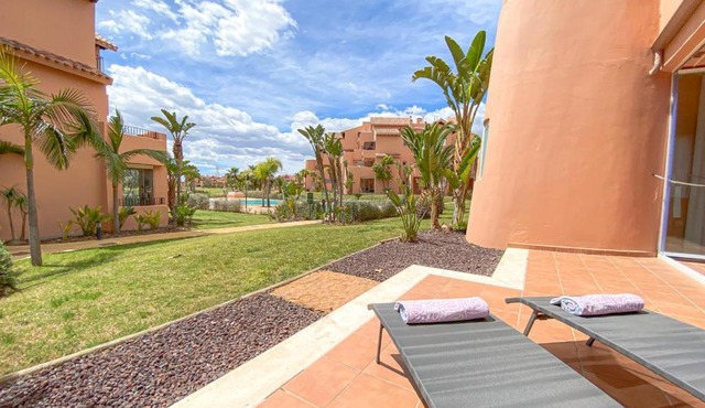 Superb luxurious groundfloor 1 bedroom app on Mar Menor golf resort