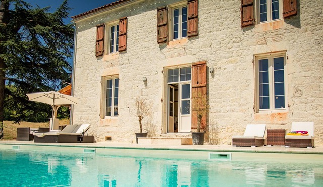Superb luxury manor on stud farm with private swimming pool