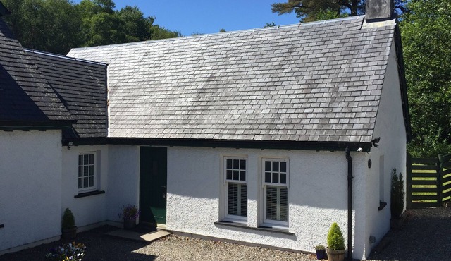 Superb luxury Rural Location set close to the banks of Loch Lomond National park
