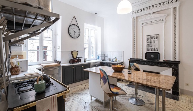 Superb Maison de Maître with garden & terrace