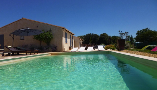 Superb modern villa, 5 bedrooms, large swimming pool, garden, 3 terraces