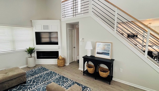 Superb New Renovation 4Bd 2.5 Bth, Stone Harbor 1.5 block Beach-pets considered