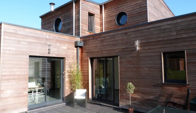 SUPERB NEW VILLA on the seafront within walking distance of the beach. Oasis of relaxation 🏖️